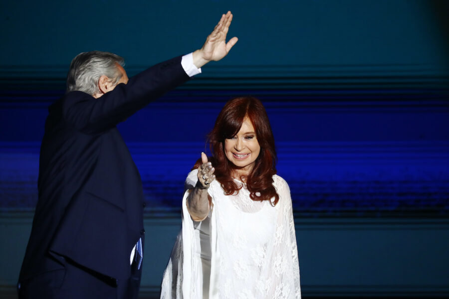 Cristina Fernández de Kirchner, vice president i Argetina, anser att landet behöver diskutera universell basinkomst.