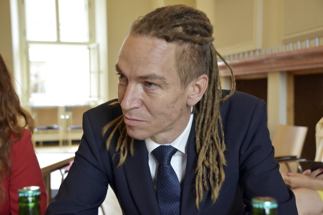 Ivan Bartos är partiledare för Piratpartiet i Tjeckien och sedan i vintras biträdande premiärminister och region- och digitaliseringsminister.