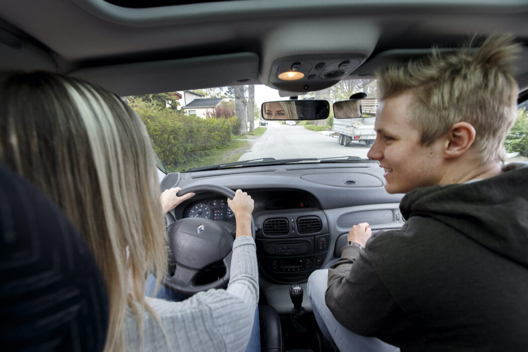 Skjutsgruppen, Naturskyddsföreningen och Friluftsfrämjandet tillsammans med Göteborgs stad och Umeå kommun tar fram ett nytt projekt som ska få fler att samåka via sina föreningar.