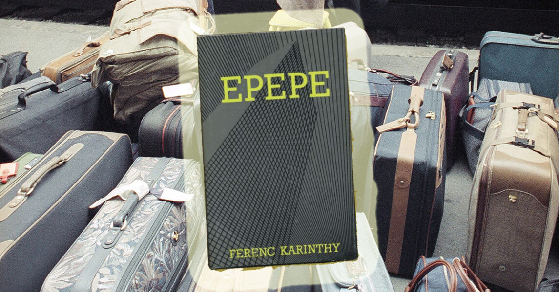 Huvudpersonen i romanen Epepe landar på flygplatsen i Helsingfors – tror han.
