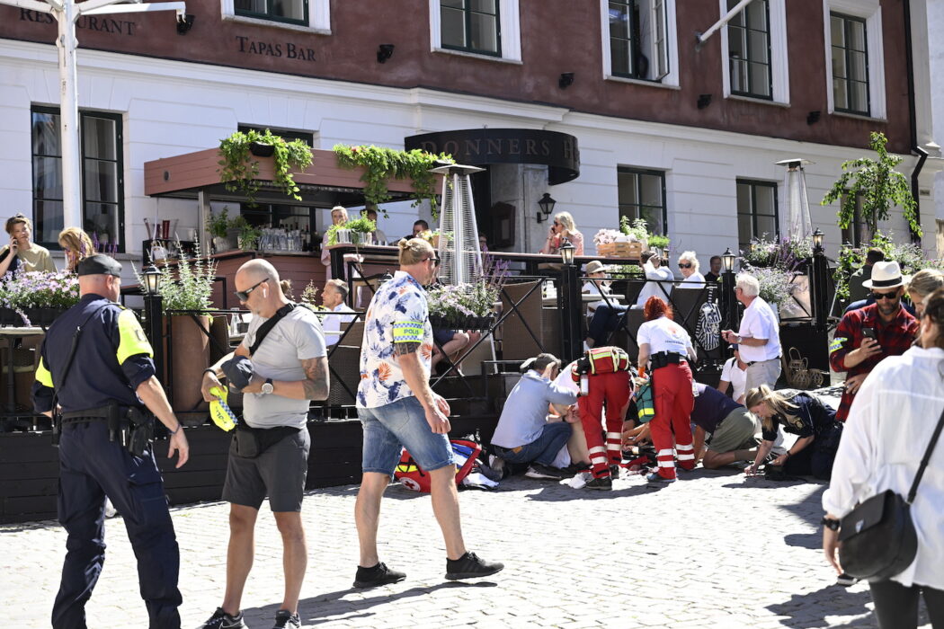 En kvinna attackerades vid Donners plats i Visby på onsdagseftermiddagen.