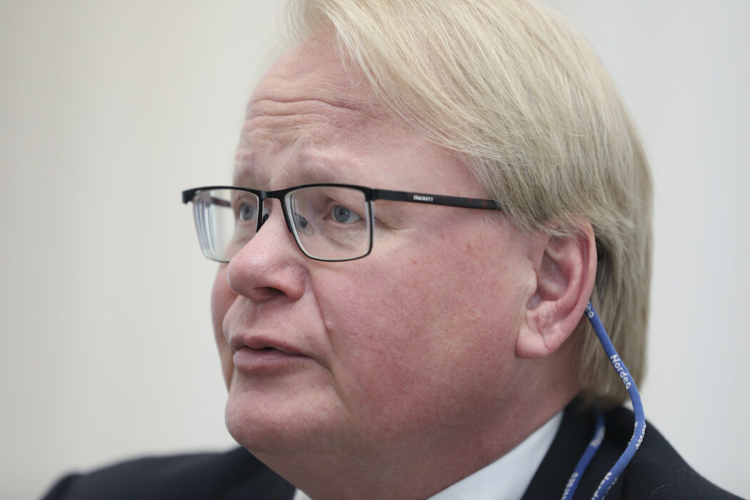 Försvarsminister Peter Hultqvist (S).