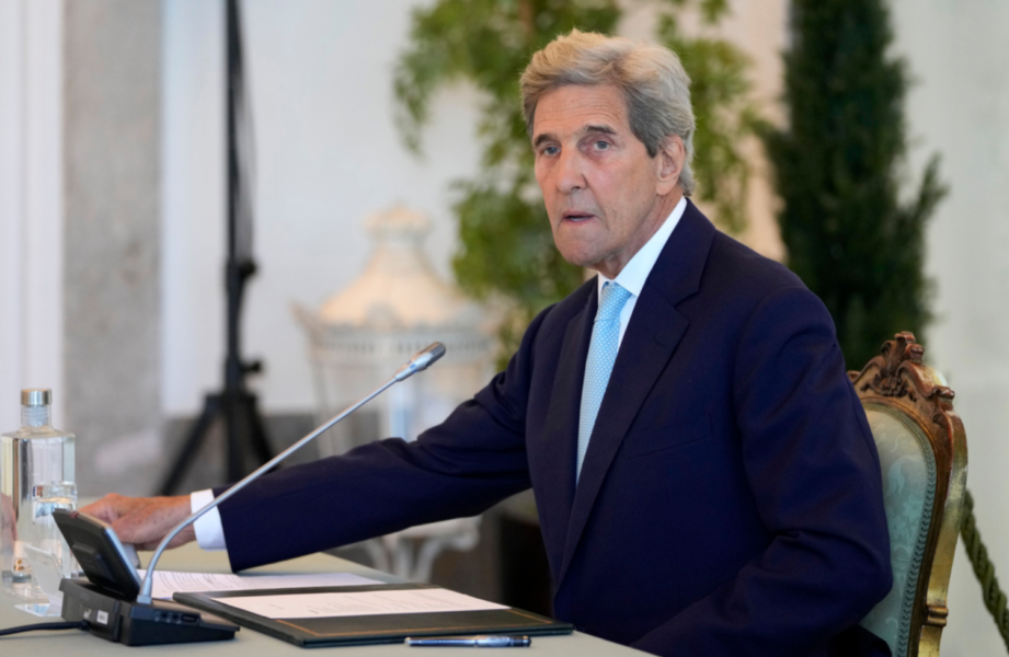 Trots det beslut som levererades av Högsta domstolen i veckan lovar USA:s klimatsändebud John Kerry att landet kommer att uppfylla de klimatmål som lämnats in till FN.