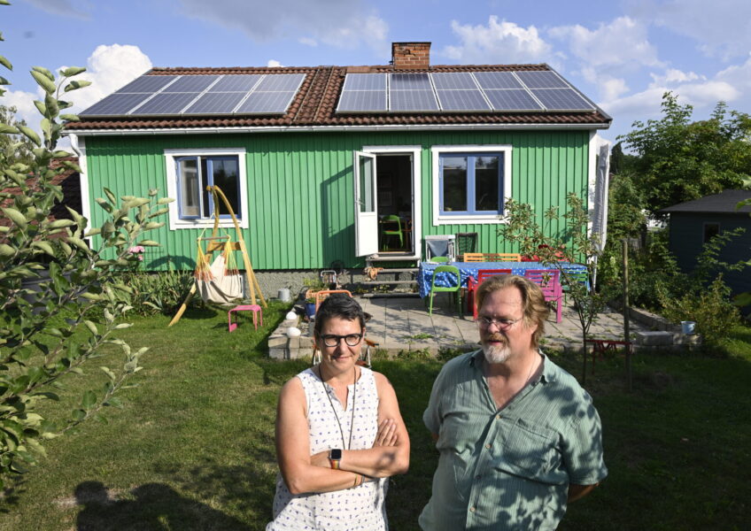 Örjan Simonson och Silke Neunsinger i Uppsala och deras solcellsförsedda hus.