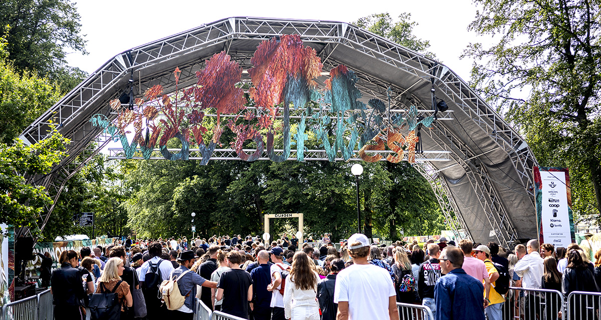 Besökare angör Way out West anno 2019.