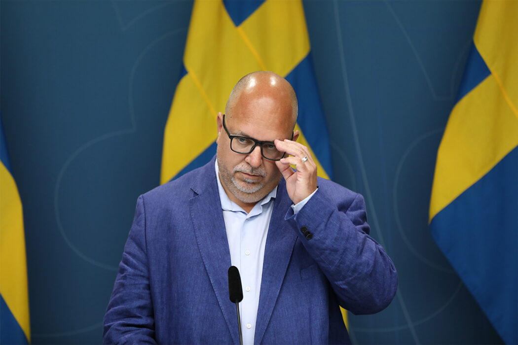 Näringsminister Karl-Petter Thorwaldsson (S) kommer att tillsätta en batterisamordnare för att underlätta klimatomställningen.