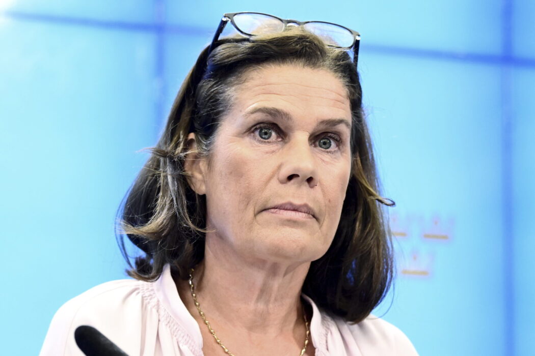 "Det spökar i riksdagen när Elsa Widding från Sverigedemokraternas går upp i talarstolen", säger Evelina Sartori Valck, 29 år, handläggare för utbildning och kommunikation, Framtidsjorden, apropå veckans panelenfråga.
