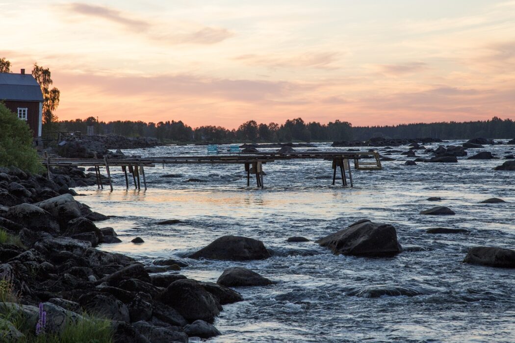 Torne älv ska återställas för att komma till bukt med de försämringar som den utsatts för.