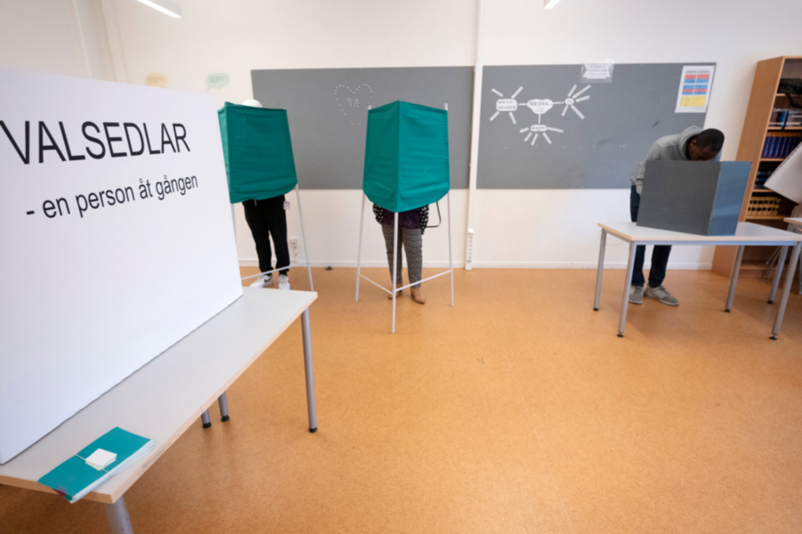 Röstning på Värner Rydénskolan i Malmö den 11 september.