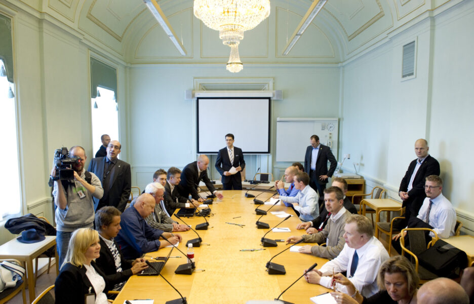 Efter valet 2010 ritades den politiska kartan om och SD, med en ung Jimmie Åkesson (i mitten på bilden) i spetsen, tog för första gången plats i riksdagen.