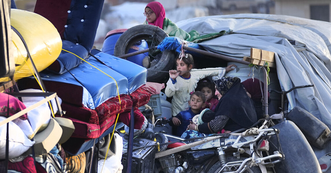 Enligt Tidöavtalet ska flyktingars rättigheter och möjligheter att återförenas med sina familjer minimeras.