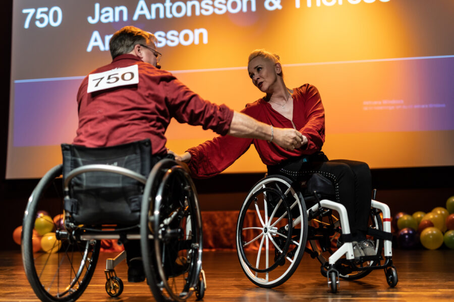 Förhoppningen är att rullstolsdansen kommer att få en starkare gemenskap med övriga danssporten.
