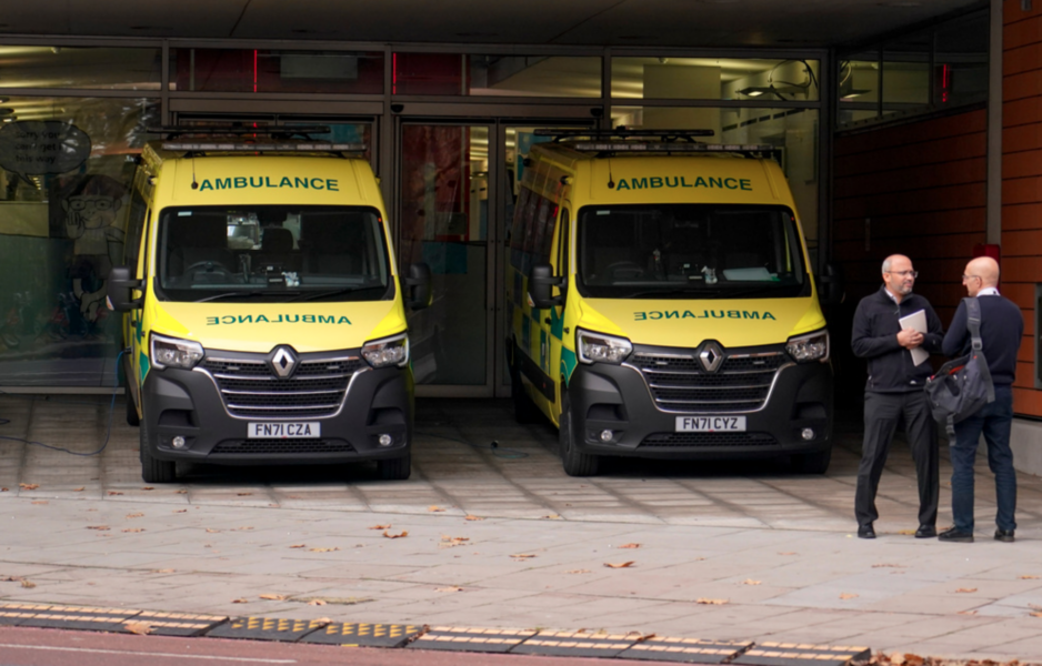 Många ambulanser kommer att stå stilla när brittisk ambulanspersonal strejkar.