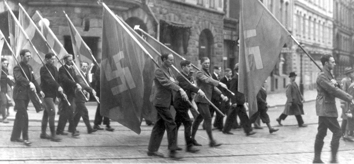 All uppvisning av nazistiska symboler kan komma att förbjudas i Genève i Schweiz.