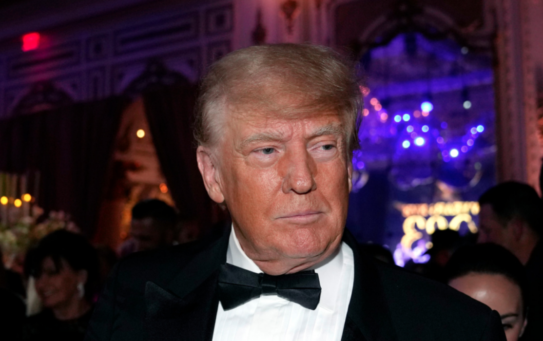 USA:s förre president Donald Trump får åter använda Facebook och Instagram.