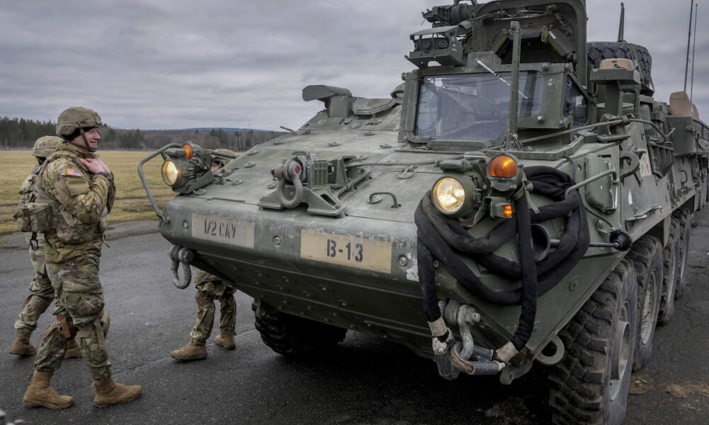 USA ska leverera närmare 100 stridsfordon av typen Stryker för att stärka Ukrainas militära förmåga mot de ryska invasionsstyrkorna.