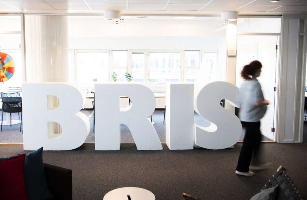 Bris har mottagningar i Umeå, Stockholm, Linköping, Göteborg och Malmö.