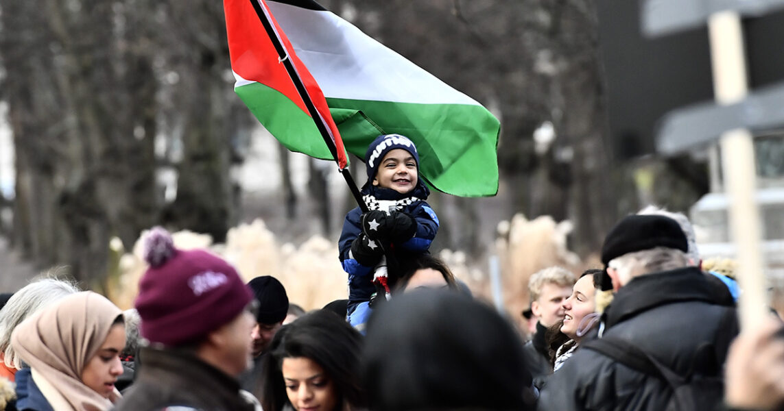 Palestinagrupperna demonstrerar i Stockholm 2017 mot USA:s beslut att flytta sin ambassad till Jerusalem.