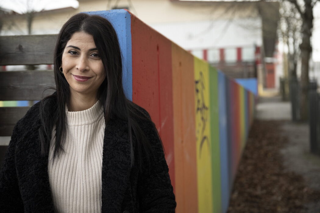 Hasret Bozarslan driver en mötesplats för hbtq-ungdomar i nordvästra Stockholm.