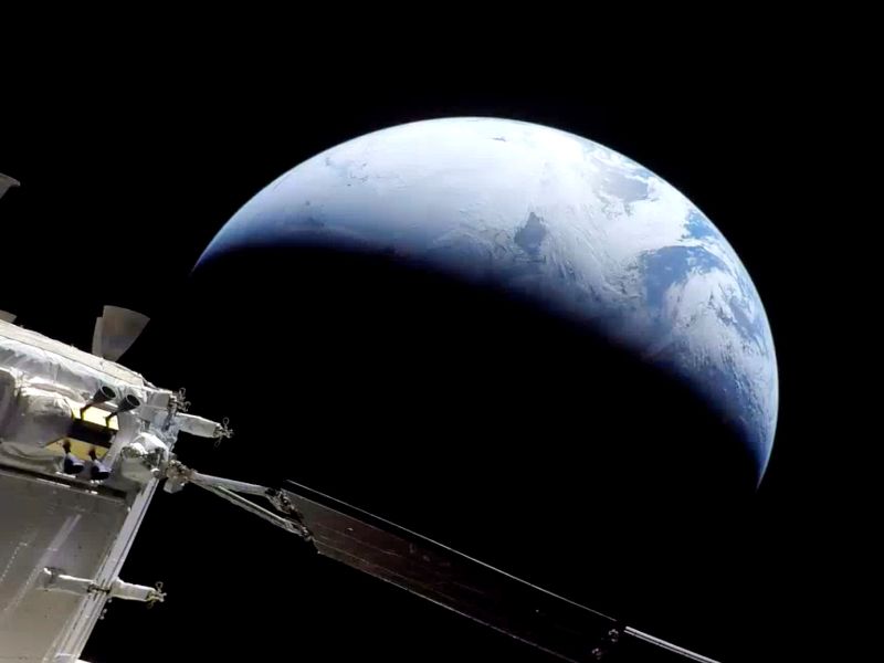 Bild på vår blå planet tagen från Nasas rymdraket Orion.