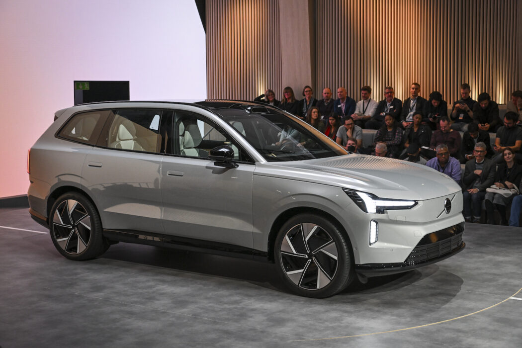 Presentation av en elektrisk SUV i november förra året.