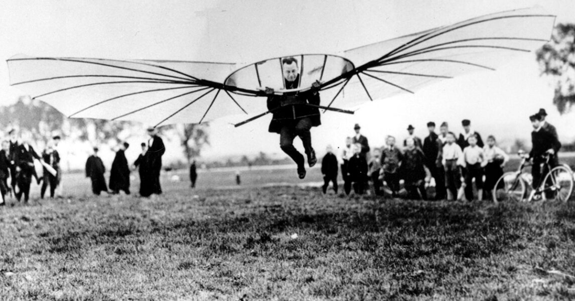 Otto Lilienthals glidflygplan testas i Berlin 1926.