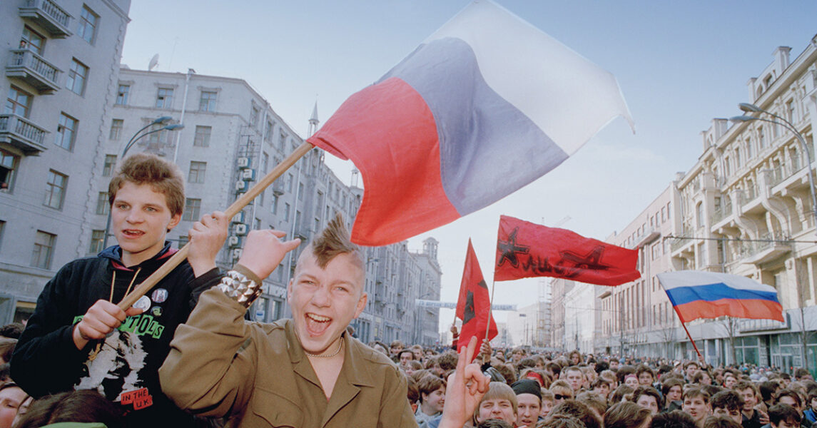 Ryssar demonstrerar för demokrati i Moskva i april 1993.