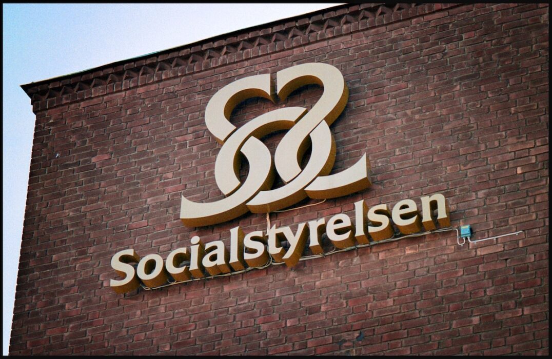 Socialstyrelsen har nu lämnat besked om vilka enheter som ska få bedriva vård av personer med könsdysfori.