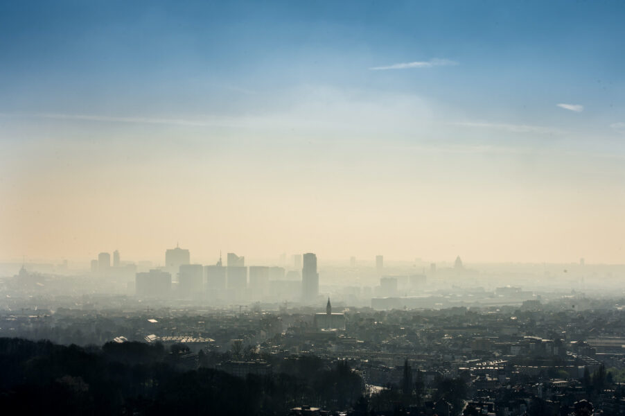 30 europeiska länder omfattas av EEA:s rapport, som visar att över 1 200 barn i Europa avlider årligen på grund av luftföroreningar.