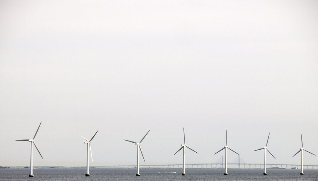 Vindkraftverk i Öresund mellan Köpenhamn och Malmö.