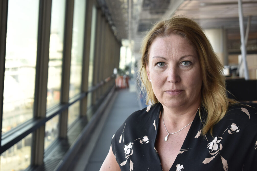 Nedskärningar i skolan går som en löpeld, säger Sveriges Lärares ordförande Johanna Jaara Åstrand.