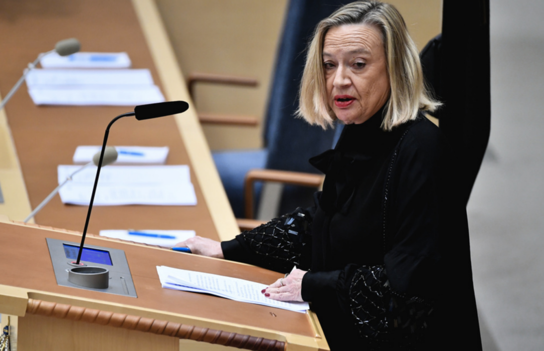 Riksdagsledamoten Karin Rågsjö (V).
