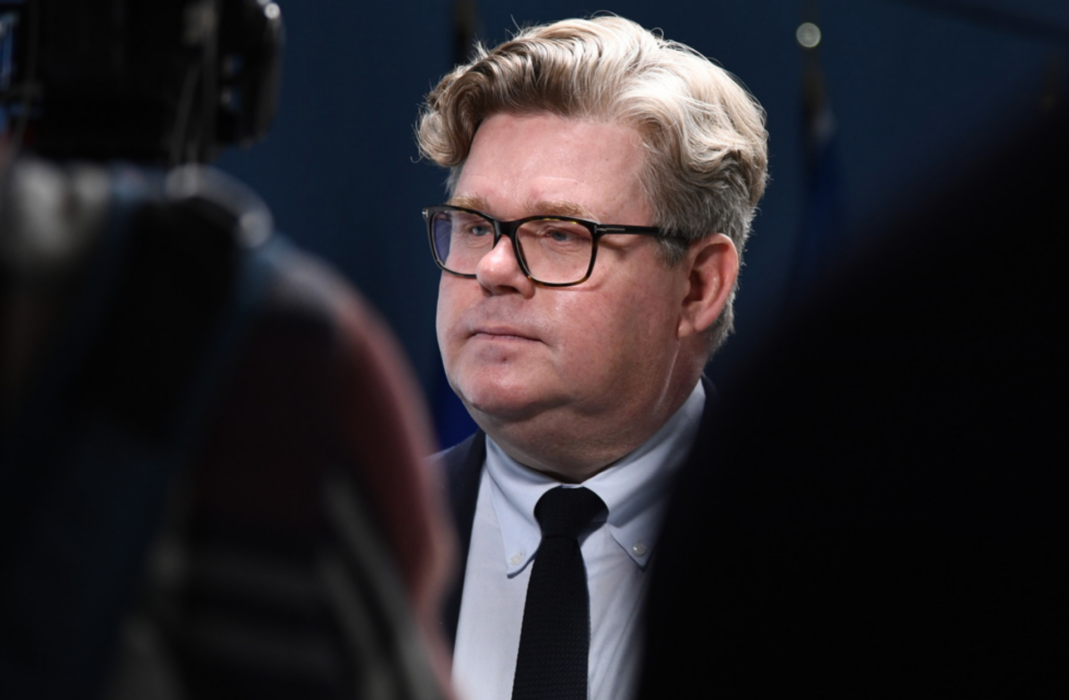 Justitieminister Gunnar Strömmer (M) tillsätter en kommitté bestående av alla riksdagens partier.