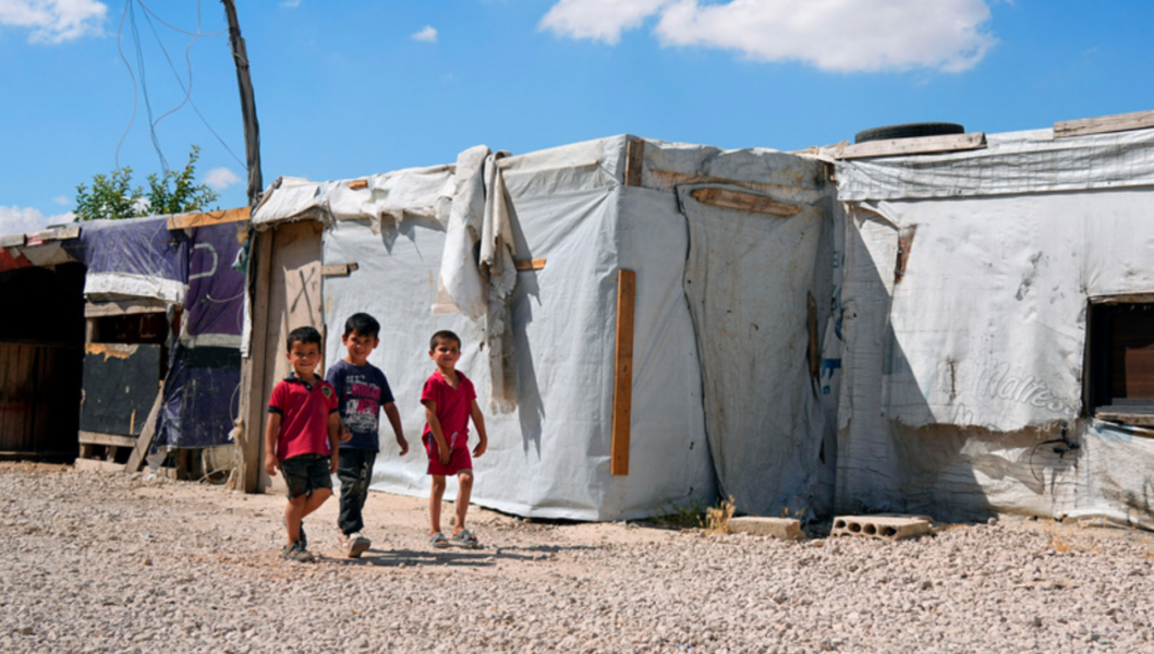 Syriska flyktingbarn i flyktinglägret i staden Bar Elias i Syriens grannland Libanon.