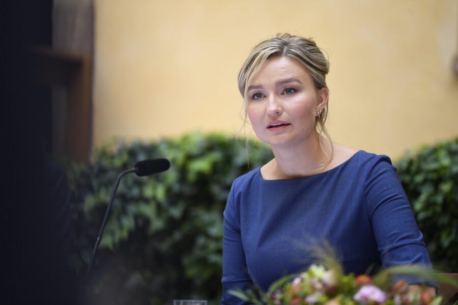 Kristdemokraternas partiledare Ebba Busch pratade om hoten mot Sverige och om utredningen av ordningslagen i sitt sommartal.