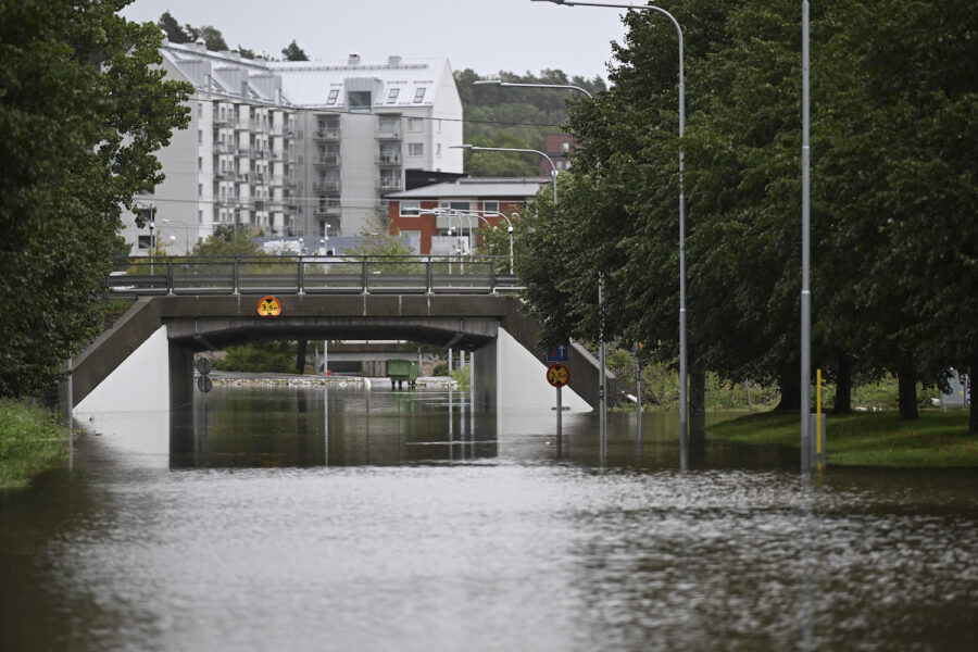 Viadukt under E6:an i Kållered i Mölndal, där ovädret Hans ställde till stora problem.
