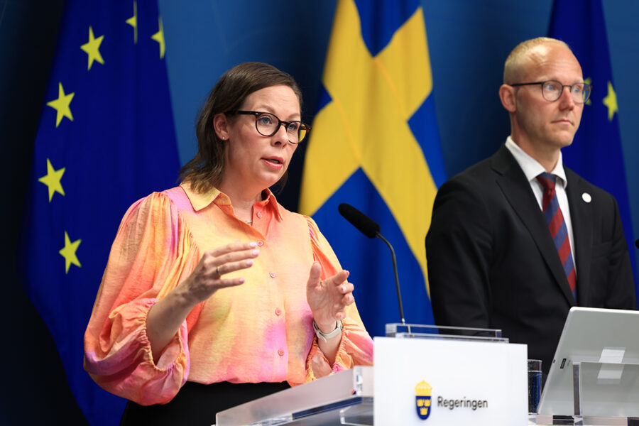 Migrationsminister Maria Malmer Stenergard (M) och Ludvig Aspling (SD).