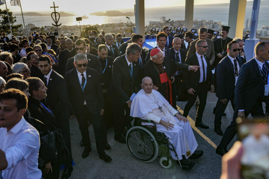 Påve Franciskus besöker Marseille.