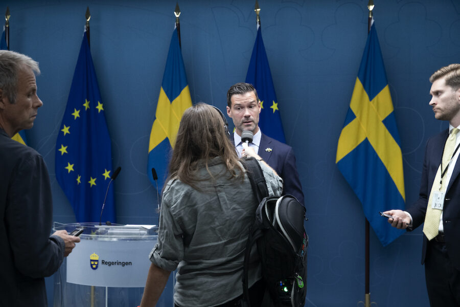 Biståndsminister Johan Forssell (M) har fått kritik för hur han motiverat regeringens nya strategi för Sveriges bistånd.