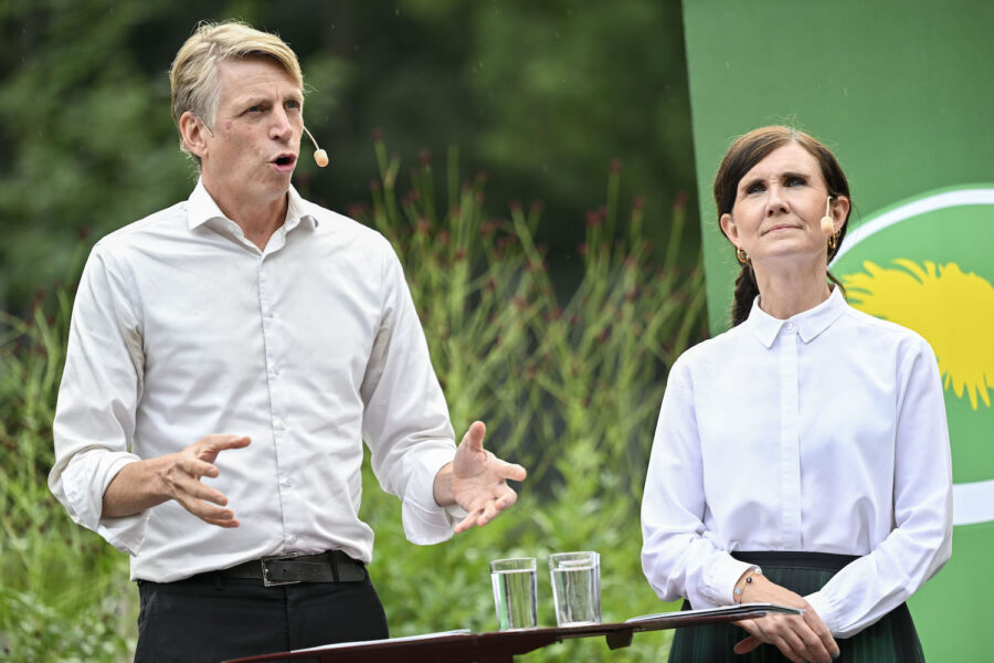 MP-språkrören Per Bolund och Märta Stenevi.