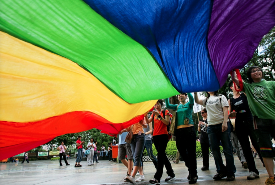 Stödet för samkönade äktenskap har blivit större och större bland Hongkongs yngre befolkning.