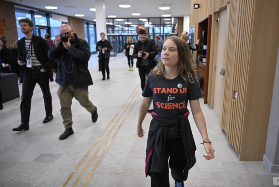 Klimataktivisten Greta Thunberg i Malmö tingsrätt på onsdagen.