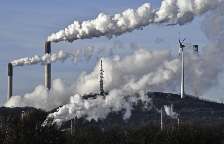 Utsläpp av koldioxid via förbränning av fossila bränslen är den viktigaste orsaken till klimatets nuvarande förändring.