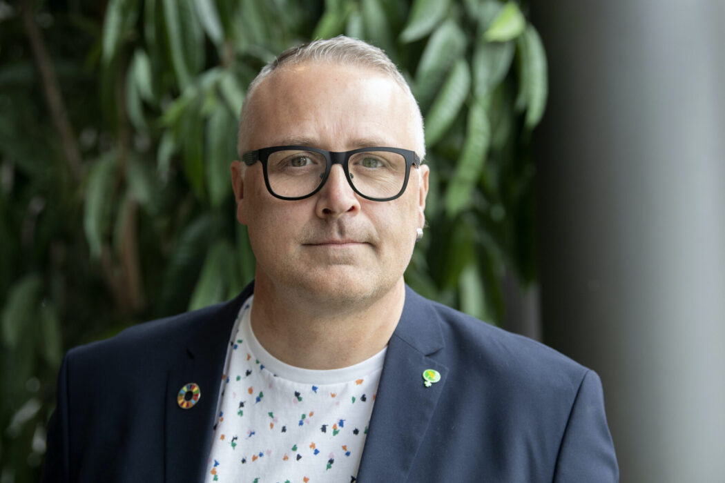 Miljöpartisten Magnus P Wåhlin är kommunalråd i Växjö och ledamot partistyrelsen.