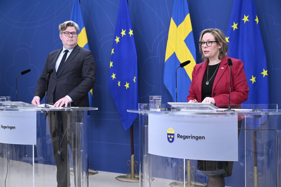 Justitieminister Gunnar Strömmer (M) och migrationsminister Maria Malmer Stenergard (M) vill att EU skärper arbetet mot säkerhetshot.