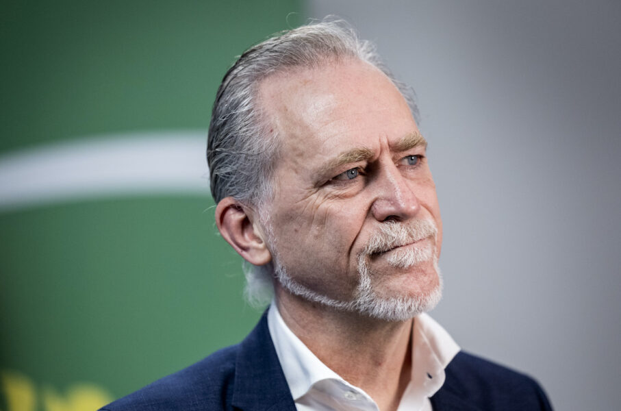 Daniel Helldén är riksdagsledamot och Miljöpartiets trafikpolitiska talesperson.