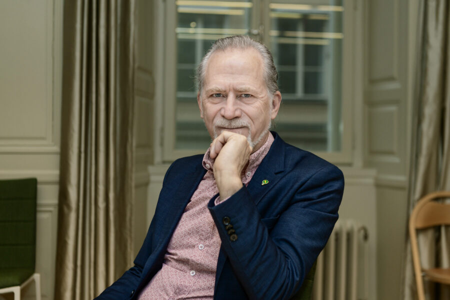 Daniel Helldén är en av kandidaterna i Miljöpartiets språkrörsval.