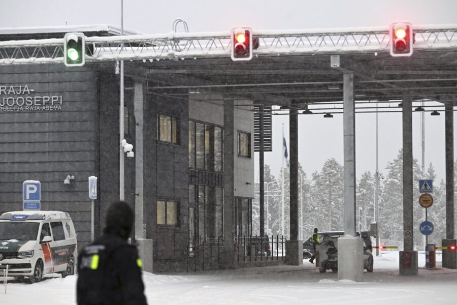 Finland stänger den sista av sina gränsövergångar mot Finland.