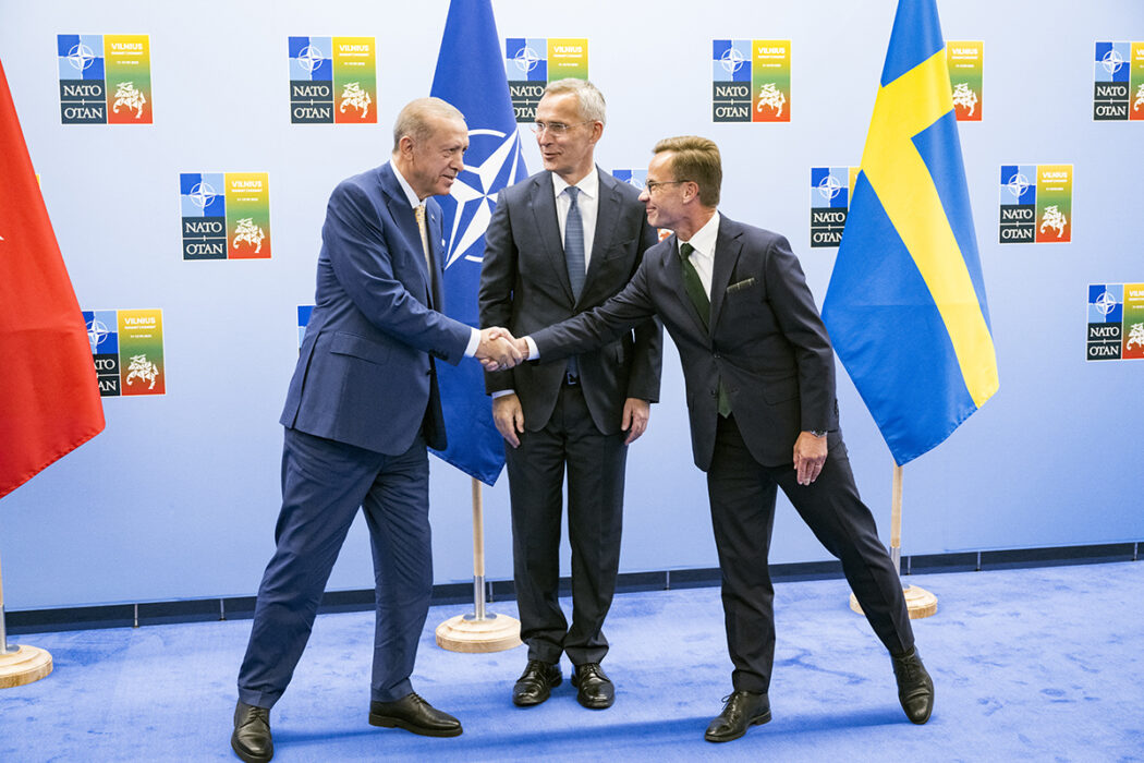 Som ett led i processen mot svenskt Natomedlemskap återupptogs vapenexporten till Turkiet.