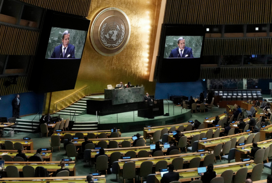 Om några timmar samlas FN:s generalförsamling för att rösta om en vapenvila i kriget mellan Israel och Hamas.